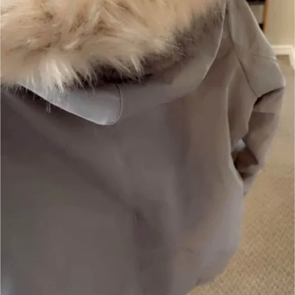 Heavy winter jacket - Picture 2 of 3